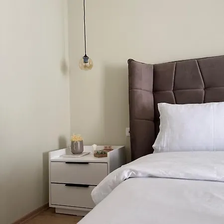 4seasonsgea , New Modern In Apartment